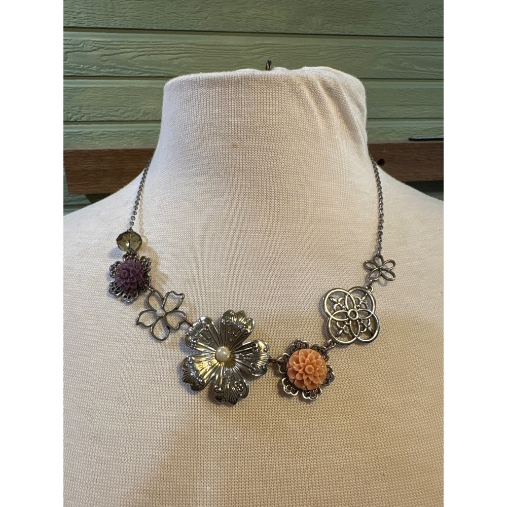 Silver Tone Floral Statement Necklace Purple Peach Resin Flower Heart Charm 20in